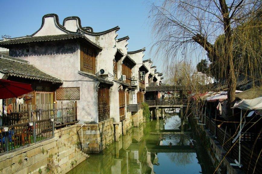 古墓丽影：崛起